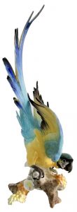 Arara de porcelana